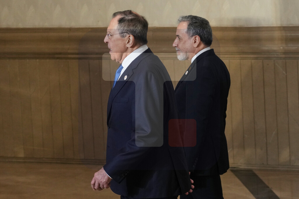 Lavrov: Rusija spremna da pomogne u rešavanju pitanja vezanih za Iran
