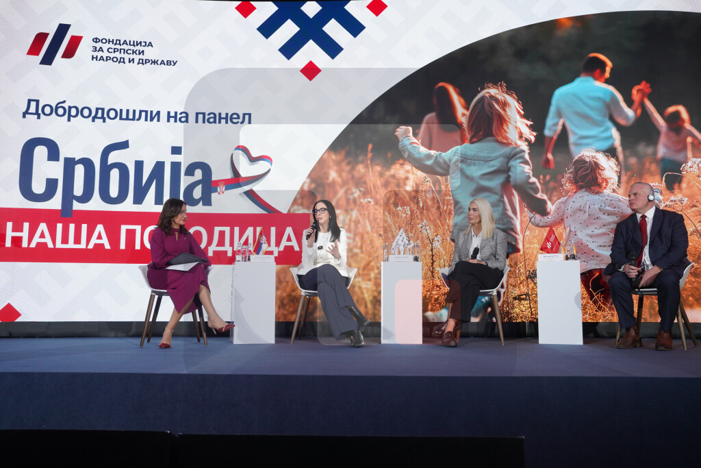 Panel "Srbija, naša porodica" večeras u Beogradu povodom Međunarodnog dana porodice