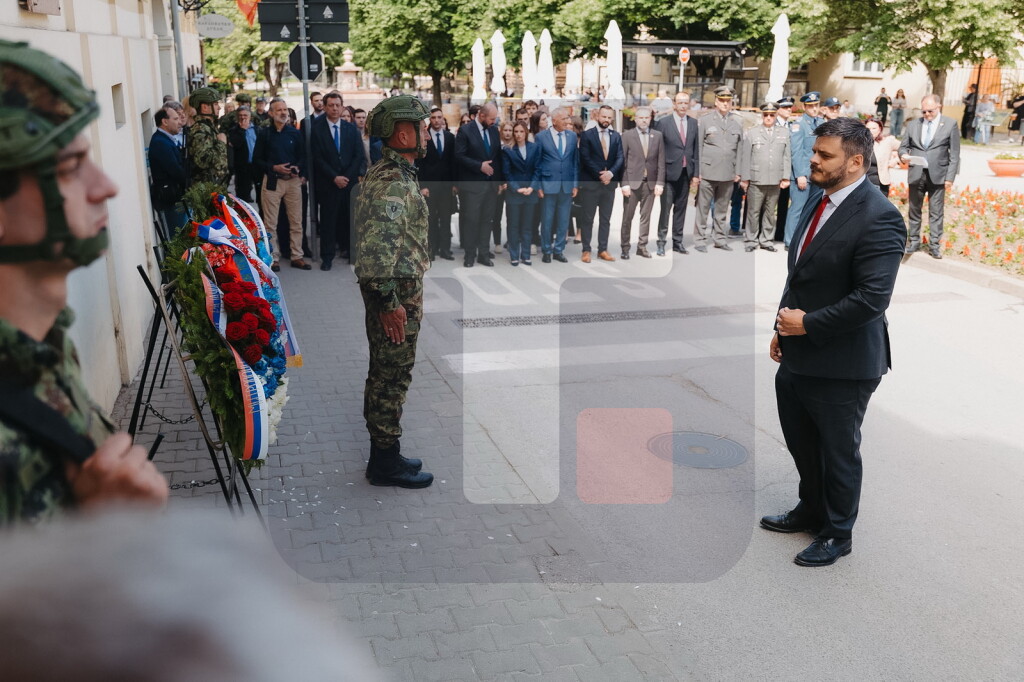 Obeležavanje godišnjice Majske skupštine, članovi Pokrajinske vlade položili vence