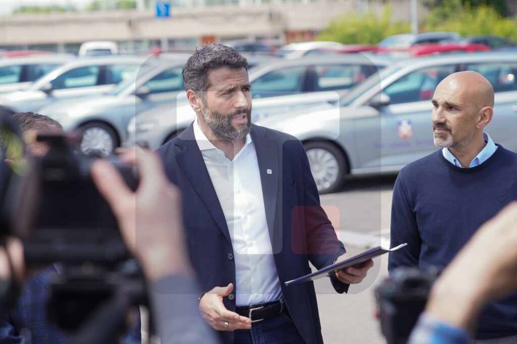 Grad Beograd uručio 20 vozila za prevoz pacijenata na dijalizu domovima zdravlja