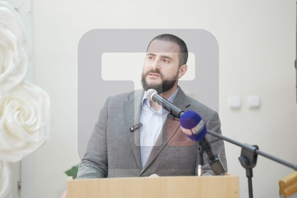 Zukorlić na Danu škole „Avdo Međedović“: Simbol identiteta i primer za druge škole