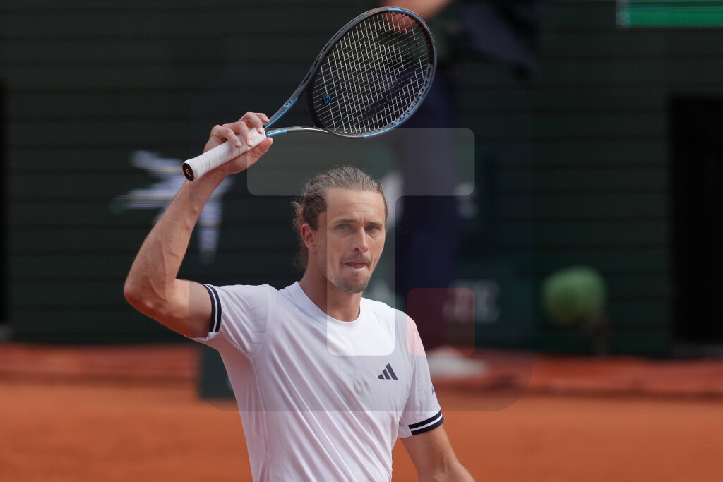 Zverev pobedio De Jonga za plasman u četvrtfinale Rolan Garosa