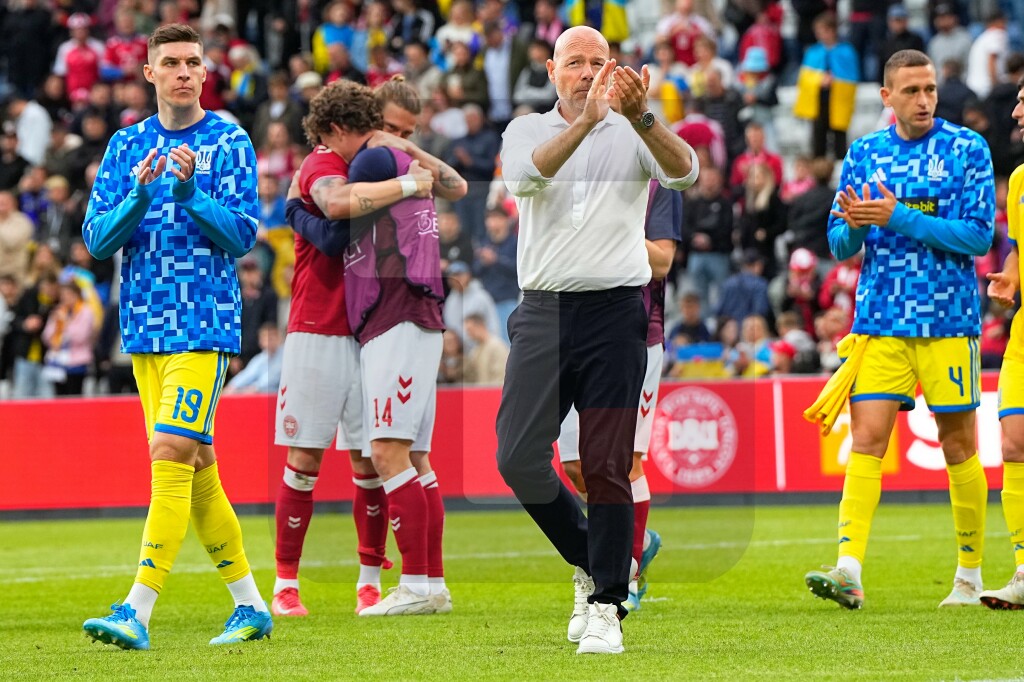 Eriksen ponovo izgubio svest na terenu, prekinut meč Danska - Ukrajina