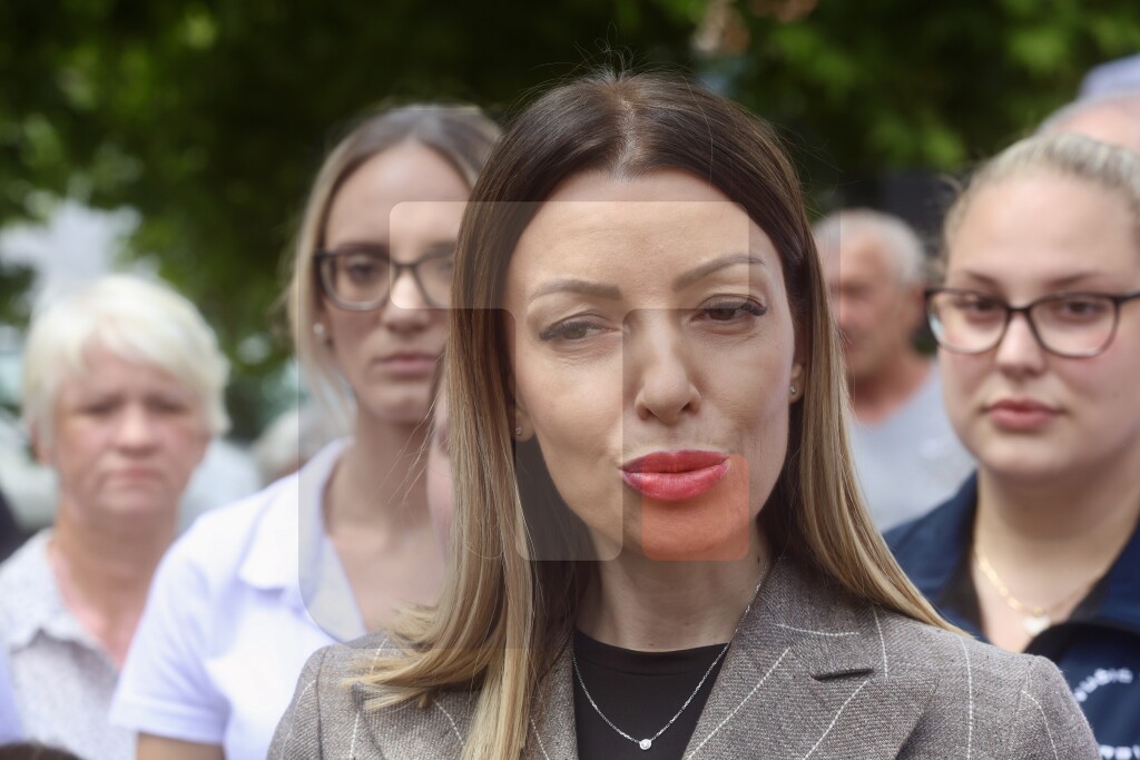 Mesarović: Pokazali smo kakav je Surčin bio pre 2012. i kako izgleda od dolaska SNS-a