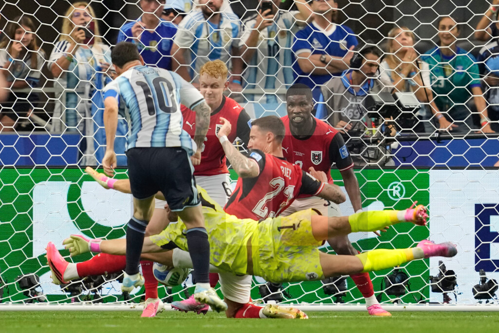Argentina pobedila Austriju, Mesi promašio penal pa sa dva gola ušao u istoriju SP
