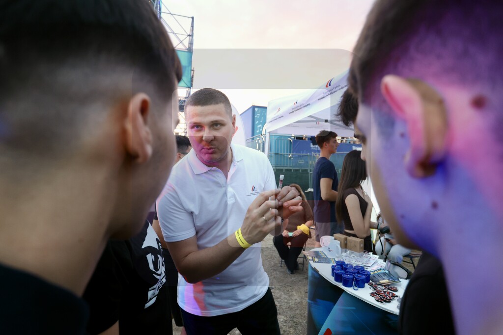 Kampanja „Kad pijem ne vozim“ Agencije za bezbednost saobraćaja na Music Week festival