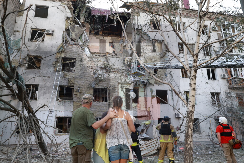 Dvoje poginulo u ruskom napadu na Zaporožje, broj ranjenih porastao na 33