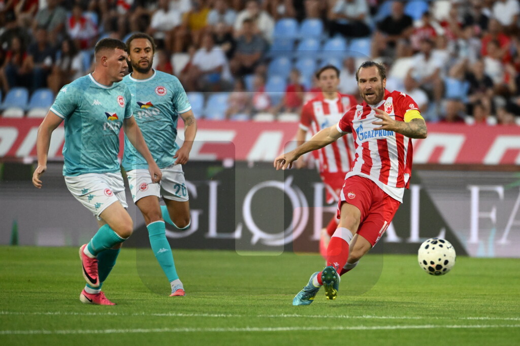 Fudbaleri Crvene zvezde dočekali Larn
