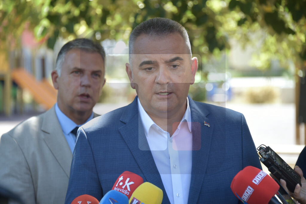 Minić: Most u Šipragama - sigurniji put i za učenike