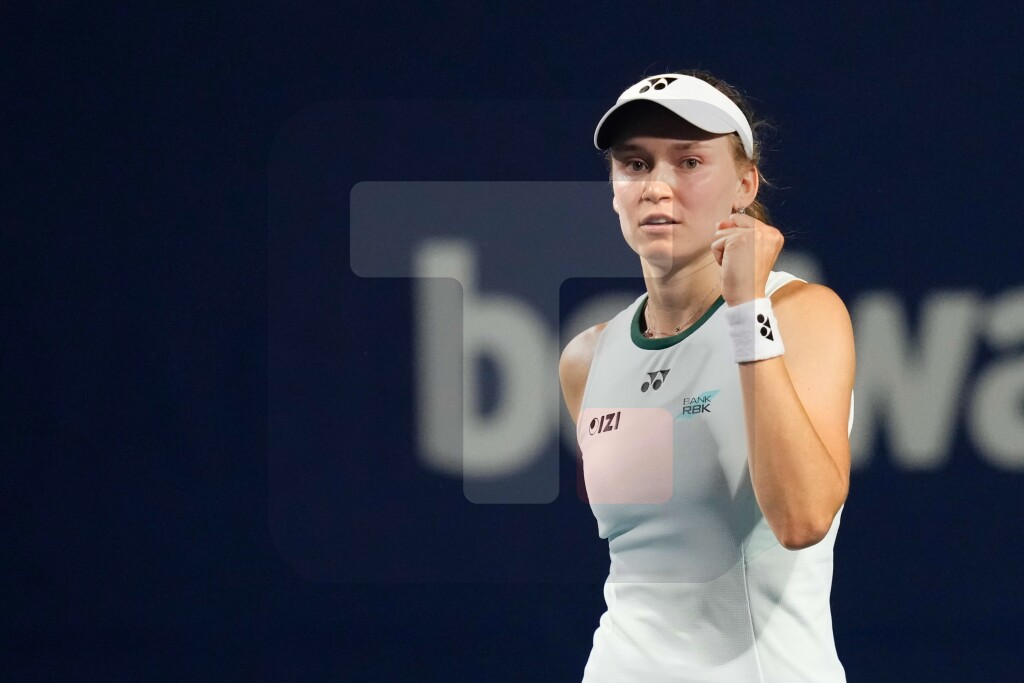 Ribakina pobedila Osaku za plasman u polufinale turnira u Torontu