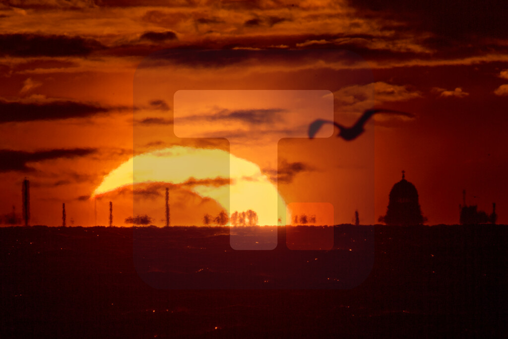 Fenomen pomračenja Sunca posmatrali ljudi širom Evrope
