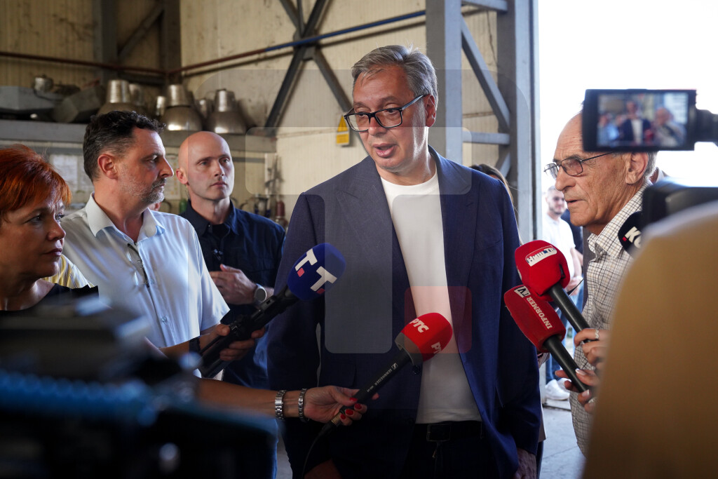 Vučić obilazi kompaniju "Gerber-Export" u Vitoševcu kod Ražnja