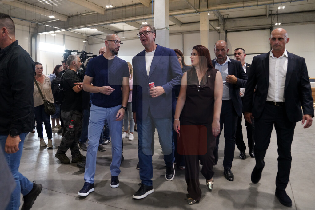 Vučić obilazi kompaniju “NIP Spasić” u Ćupriji