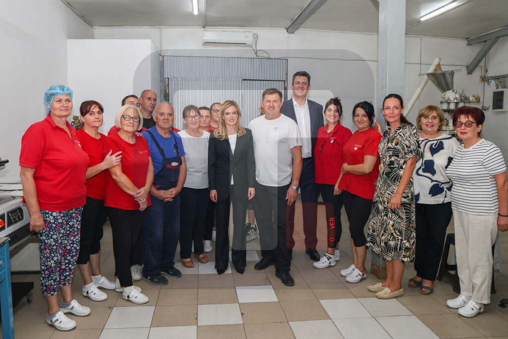 Đ.Stamenkovski posetila Novitas consult koji zapošljava osobe sa invaliditetom