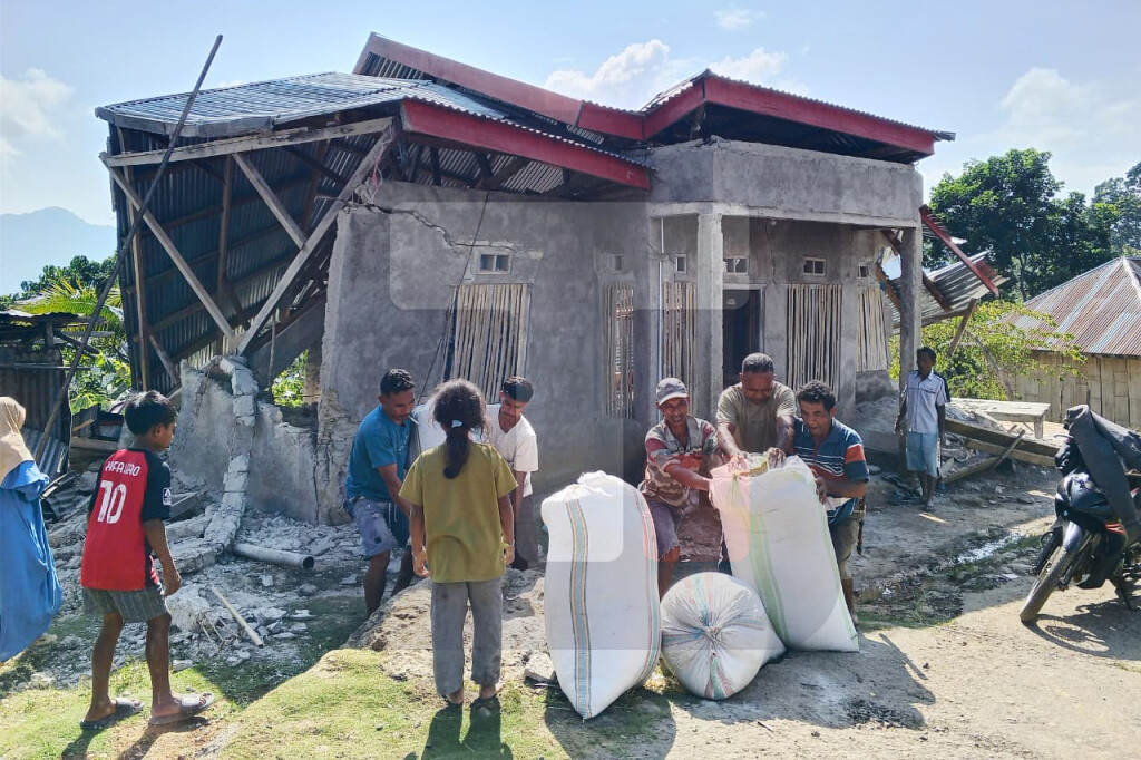 Broj poginulih u zemljotresu u Indoneziji porastao na 20, šestoro povređeno