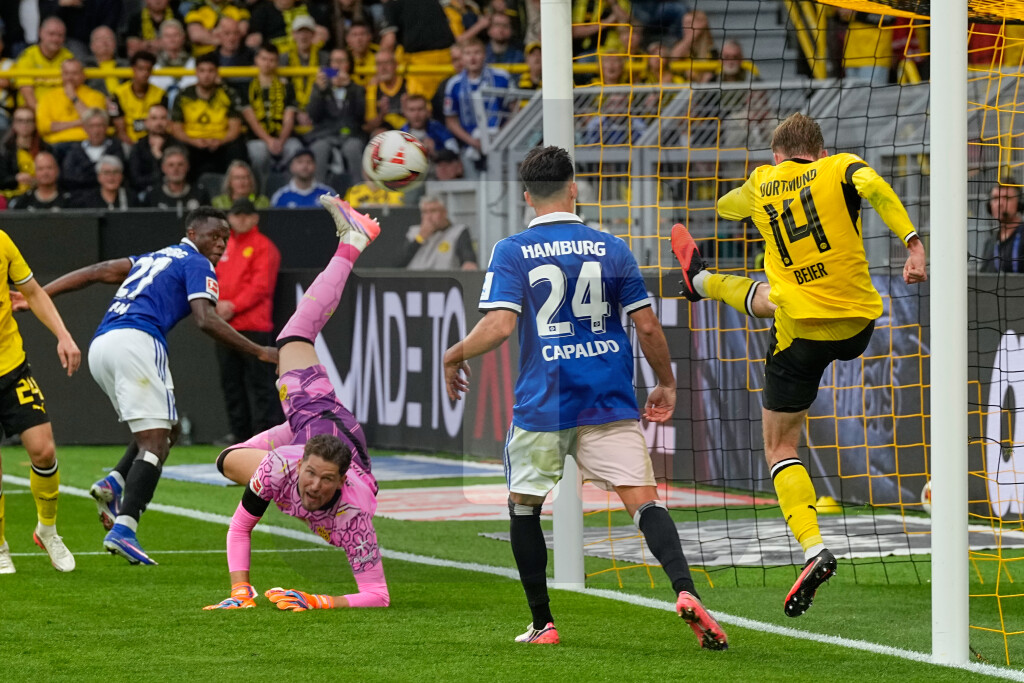 Fudbaleri Borusije Dortmund savladali Hamburg na startu Bundeslige
