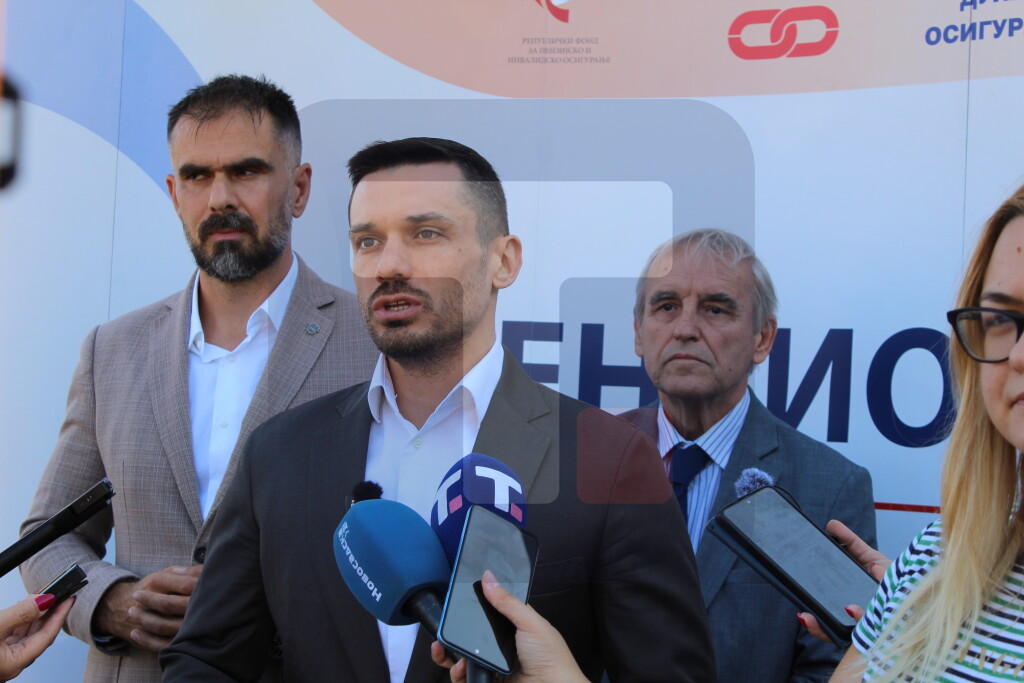 Fond PIO održao tribinu sa penzionerima u NS,Ognjenović:Rast penzija 7,5% od decembra
