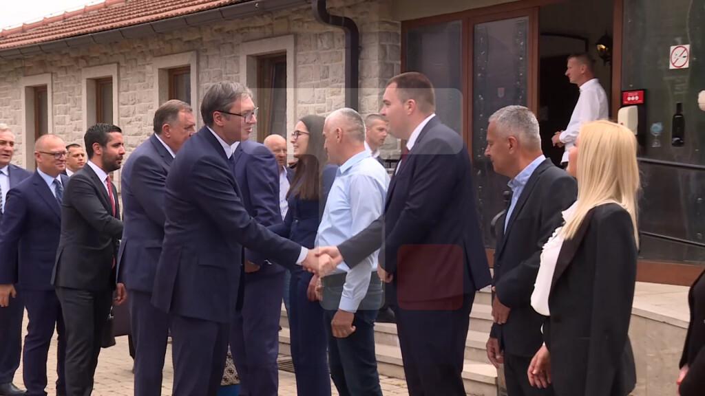 Vučić sa predstavnicima Srba u Mostaru