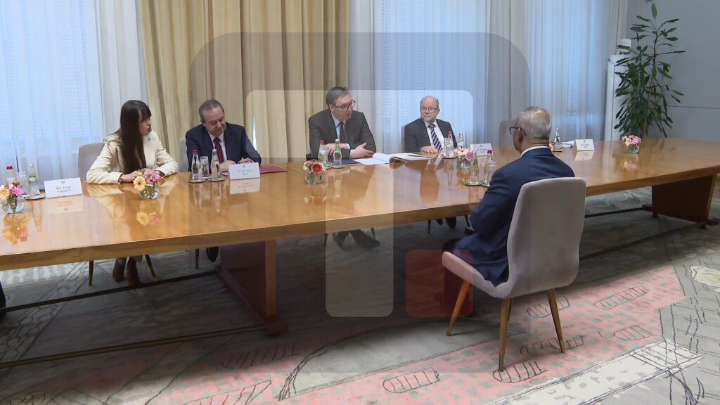 Sastanak Vučića sa Albertom Ramdinom, ministrom spoljnih poslova, međunarodnog poslovanja i saradnje Republike Surinam