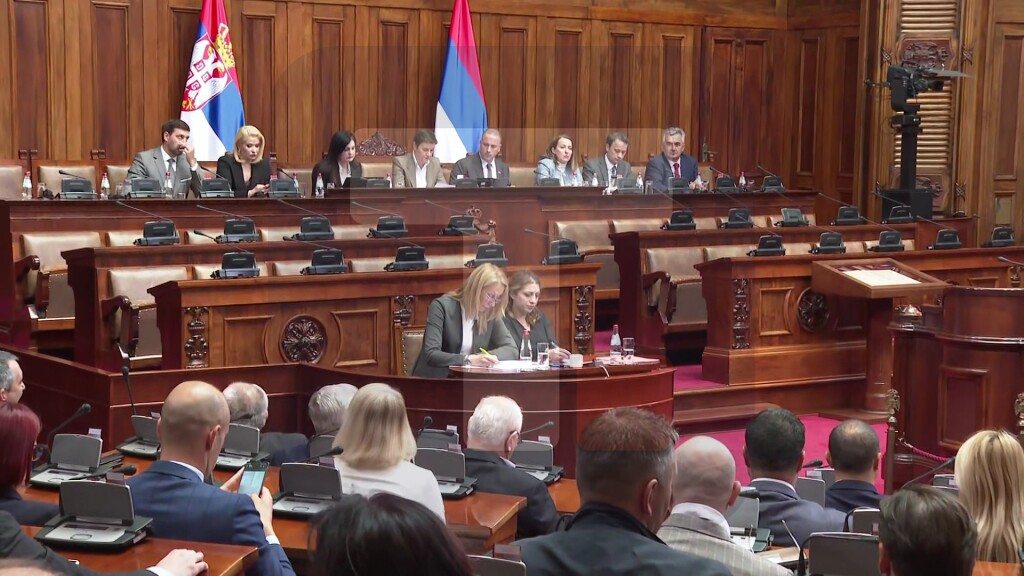 Poslanici glasaju o izmenama i dopunama Zakona o lokalnim izborima