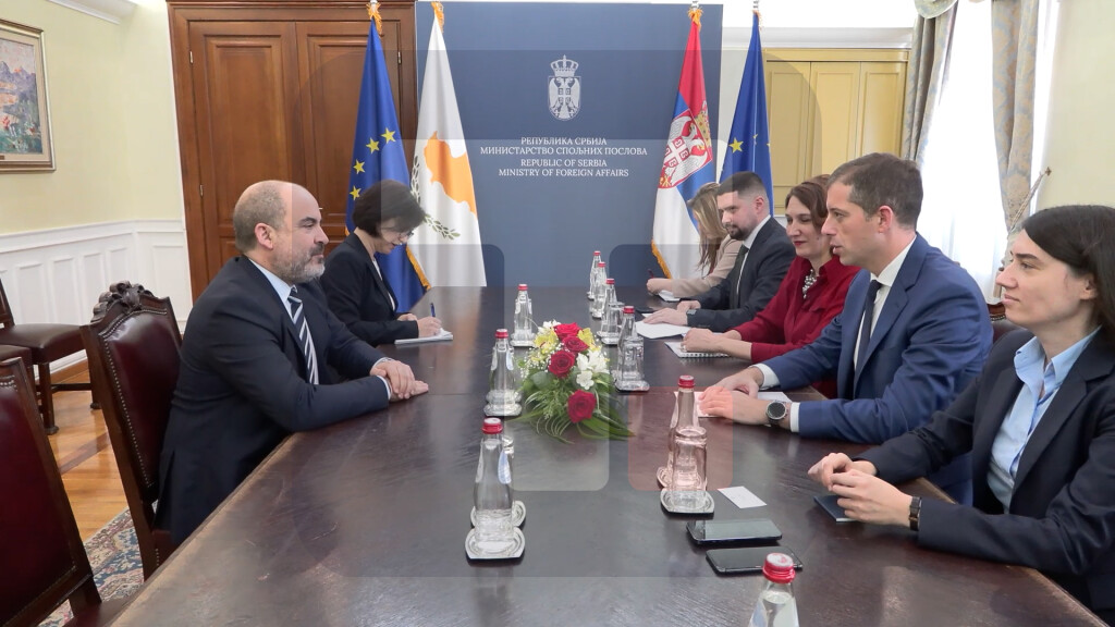 Đurić se sastao sa ambasadorom Kipra u Srbiji Andreasom Fotijuom