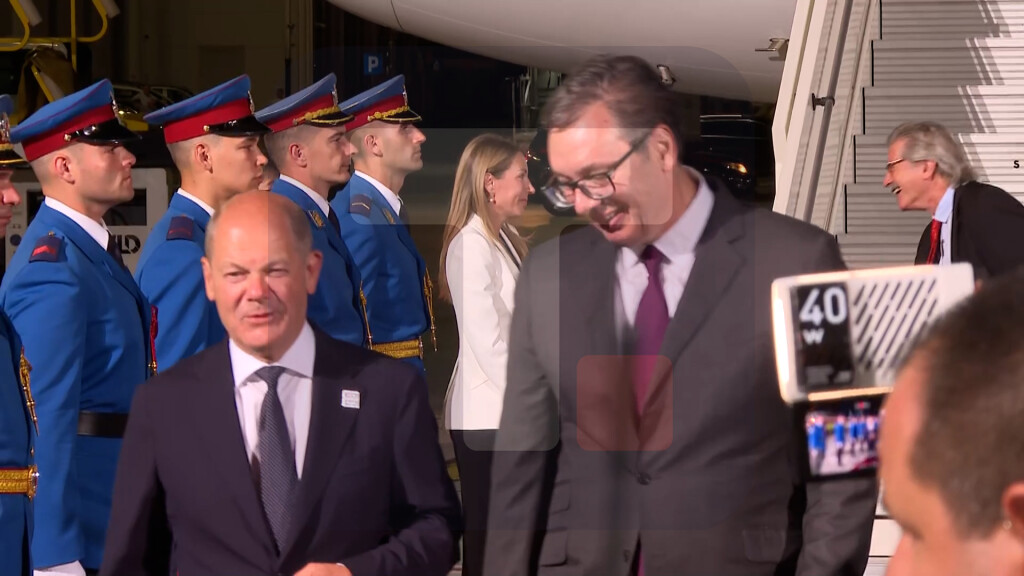 Nemački kancelar Šolc doputovao u Beograd, na aerodromu ga dočekao predsednik Vučić