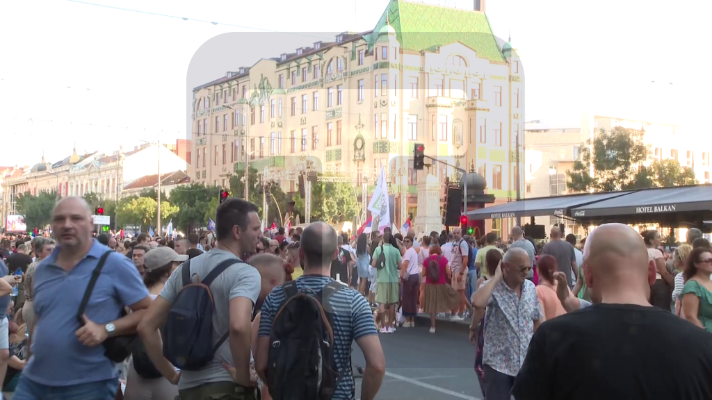 Blokiran saobraćaj na Terazijama zbog skupa protiv iskopavanja litijuma