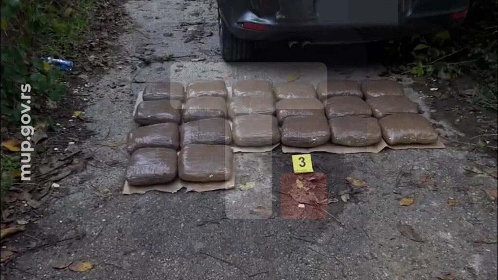 Zaplenjeno oko 20 kilograma marihuane