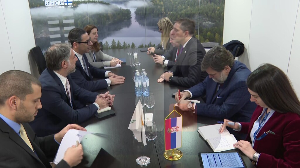 Đurić u Beču sa kiparskim kolegom Kombosom o višedecenijskom prijateljstvu