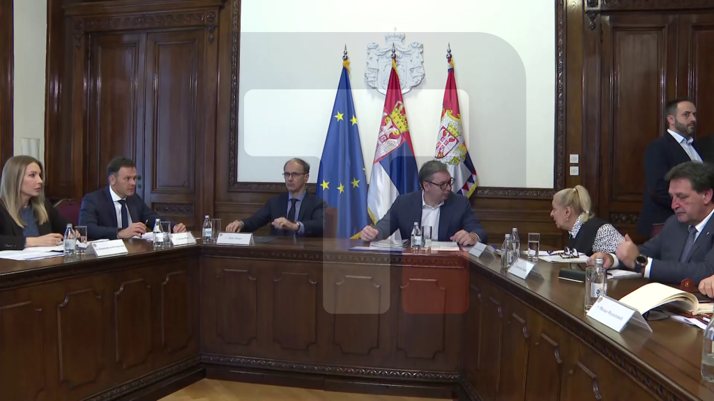Predsednik Vučić se sastao sa timovima zaduženim za energetsku stabilnost