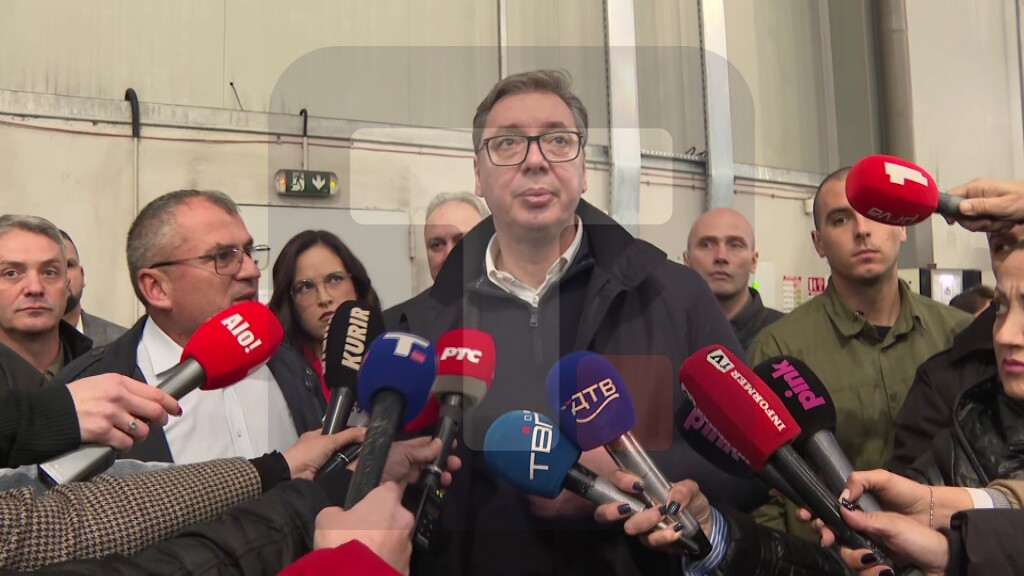 Vučić obilazi kompaniju "TZR Recycling Industry" u Merošini