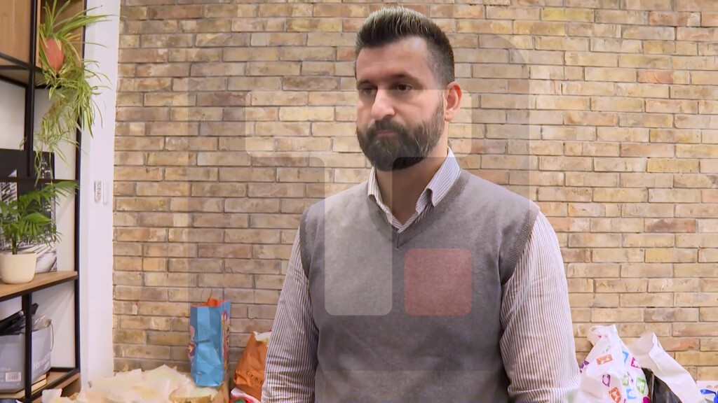 Humanitarna akcija "I ti si Deda Mraz" donosi paketiće deci širom Srbije