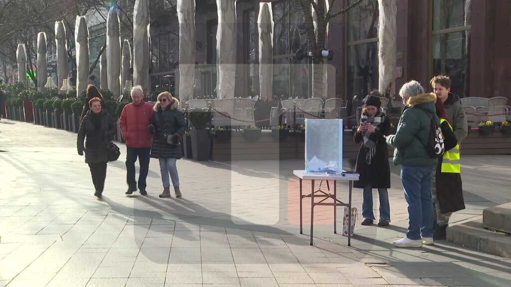 Studenti u blokadi prikupljaju potpise za zahtev za vanredne izbore