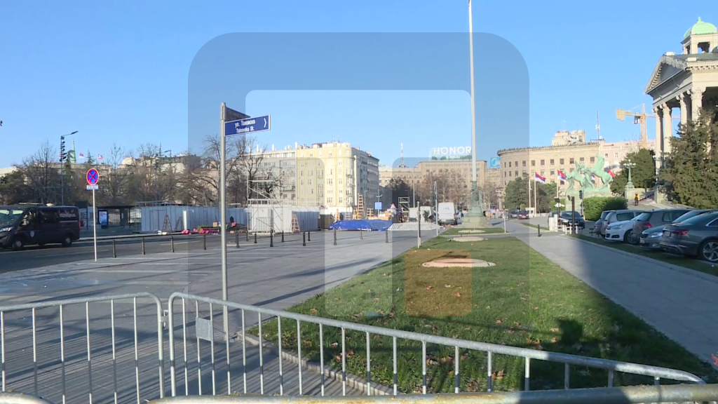 Uklonjeni šatori ispred Narodne skupštine, postavljaju se objekti za Božićno selo