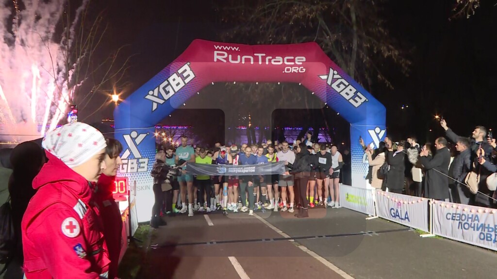 Aleksandar Hutorskoj i Milica Velanac pobednici Zimskog noćnog polumaratona