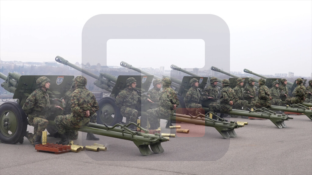 Počasna paljba izvedena na Kalemegdanu povodom Dana državnosti Republike Srbije