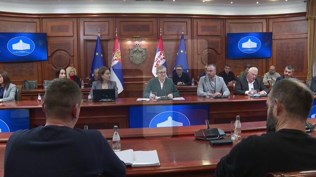 Sastanak ministra Glamočića sa poljoprivrednicima koji su u protestu