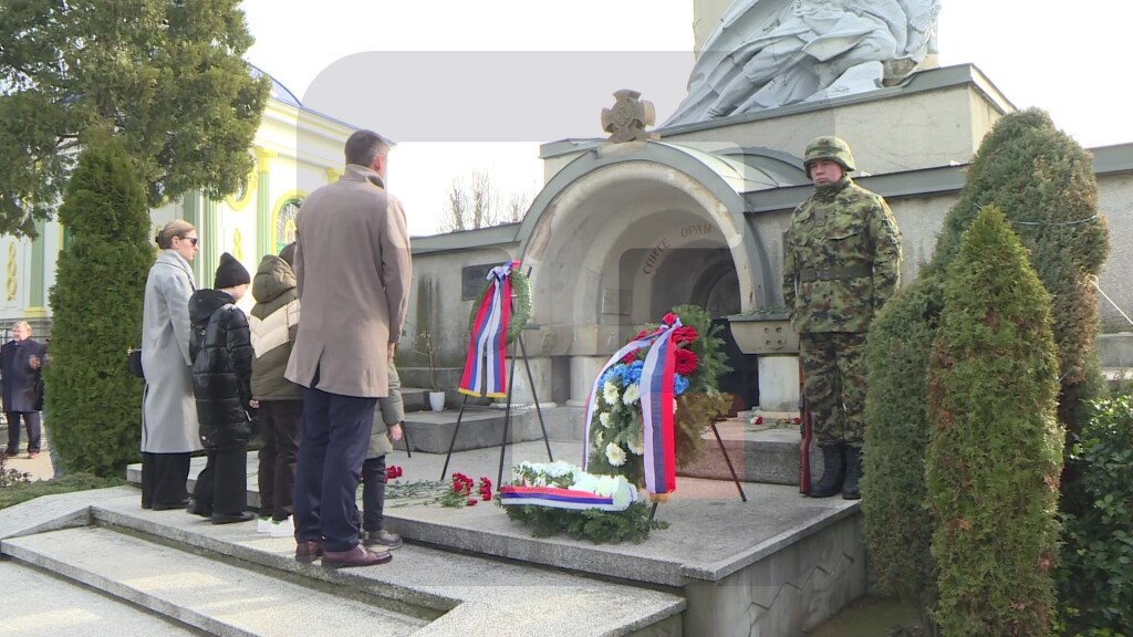 Položeni venci na groblju Oslobodilaca BG povodom Dana branioca otadžbine