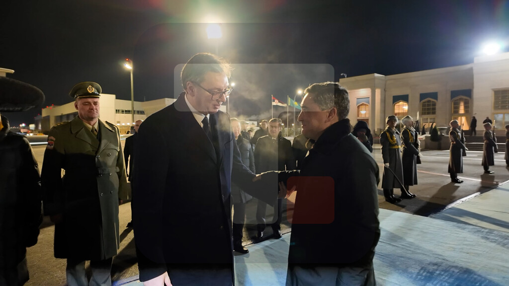 Vučić završio dvodnevnu posetu Kazahstanu, Bektenov ga ispratio na aerodromu