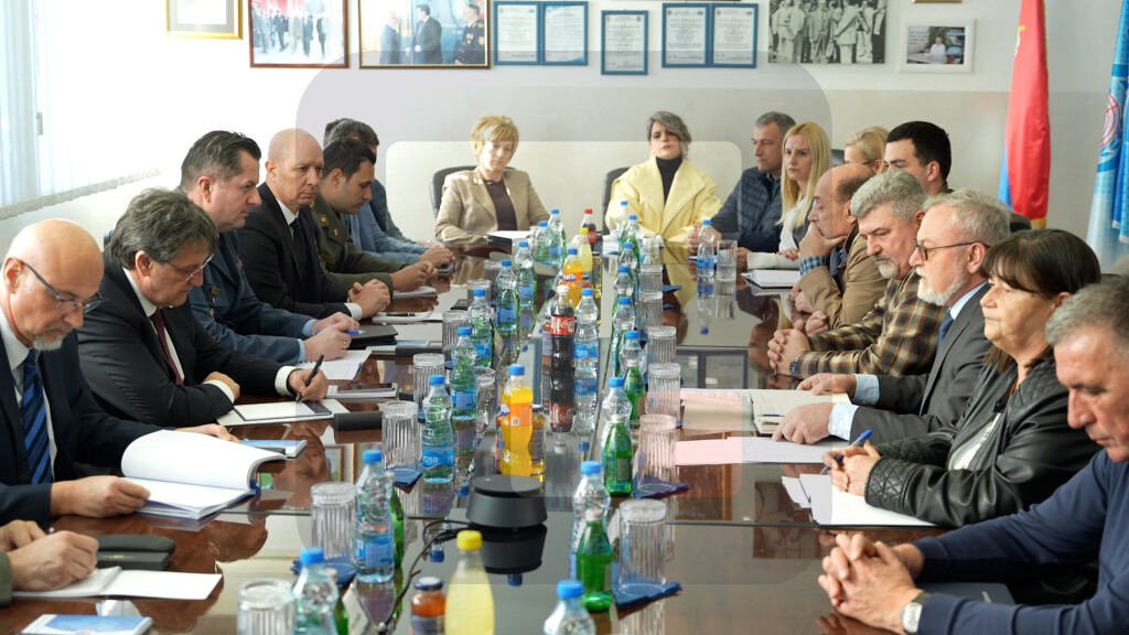 Ministar Gašić u preduzeću „Milan Blagojević-Namenska“