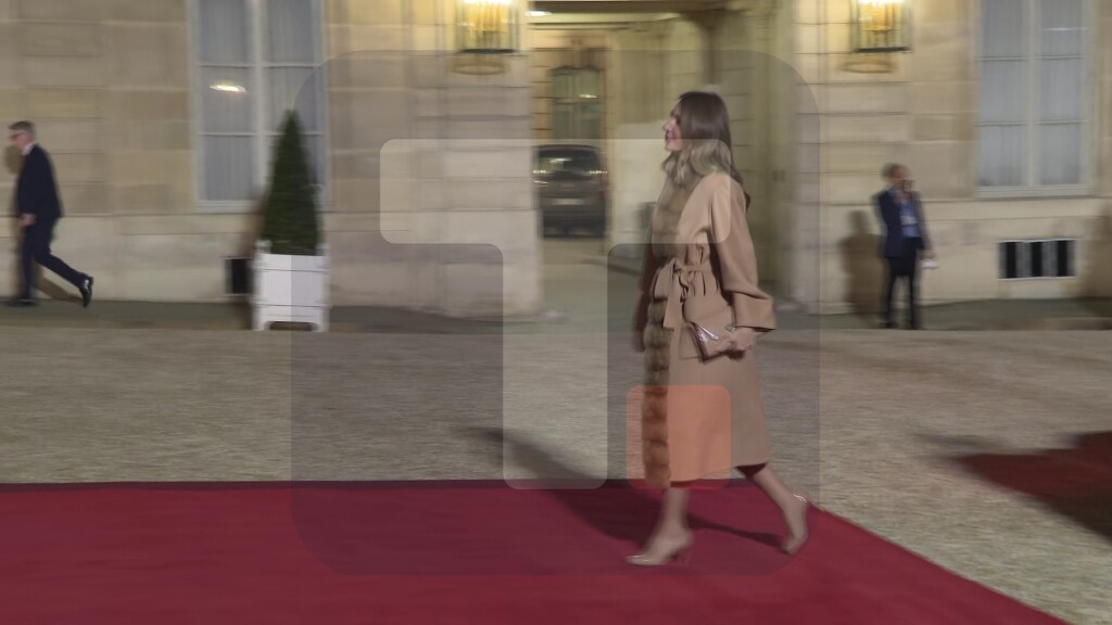 Ministarka Đedović sa Makronom na večeri za učesnike Nuklearnog samita u Parizu