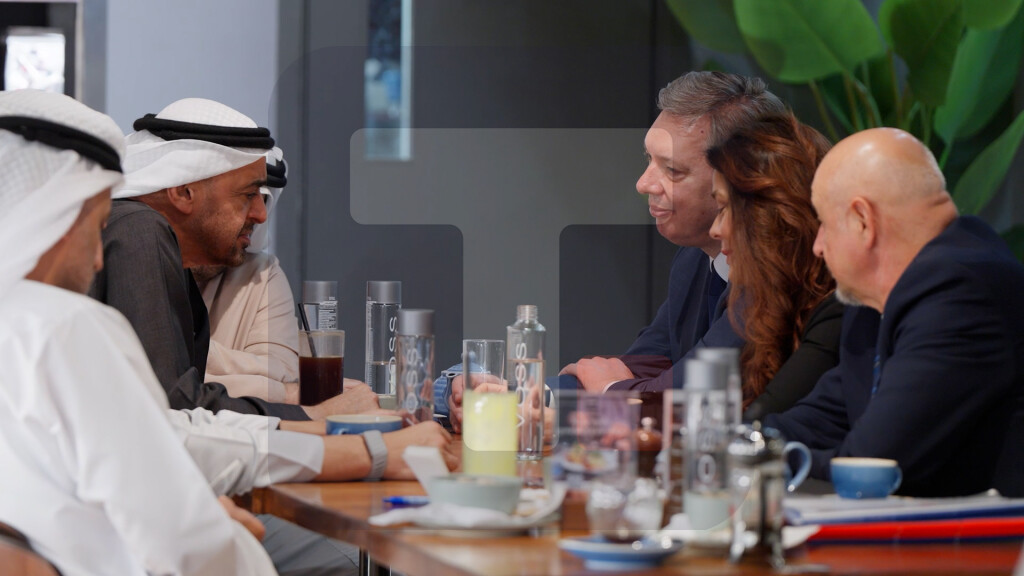 Vučić u iznenadnoj poseti UAE, sastao se sa Al Nahjanom