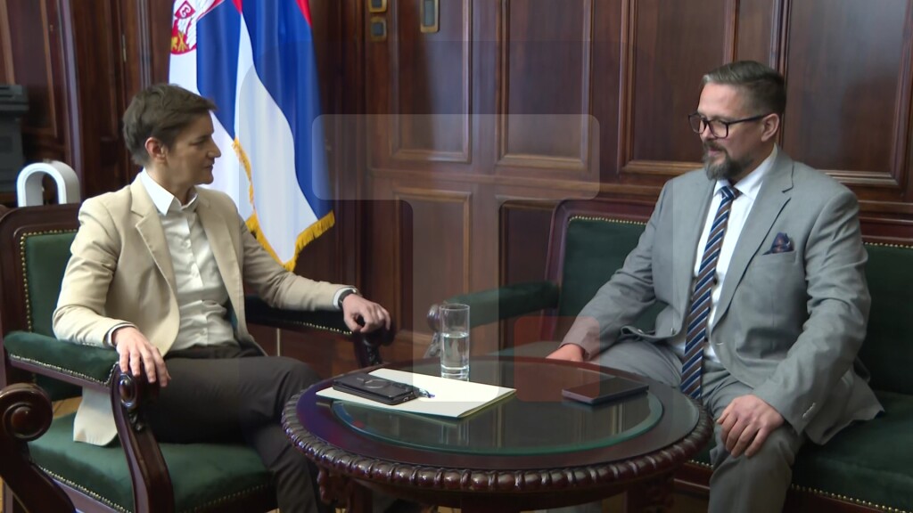 Brnabić sa Juhasom: Vratili smo dijalog u institucije, vreme da unapredimo saradnju