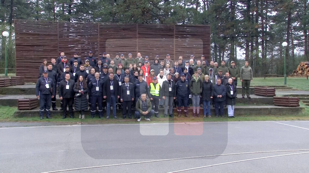 Mladi iz Srbije i Rumunije uspešno realizovali pokaznu vežbu u Deliblatskoj peščari