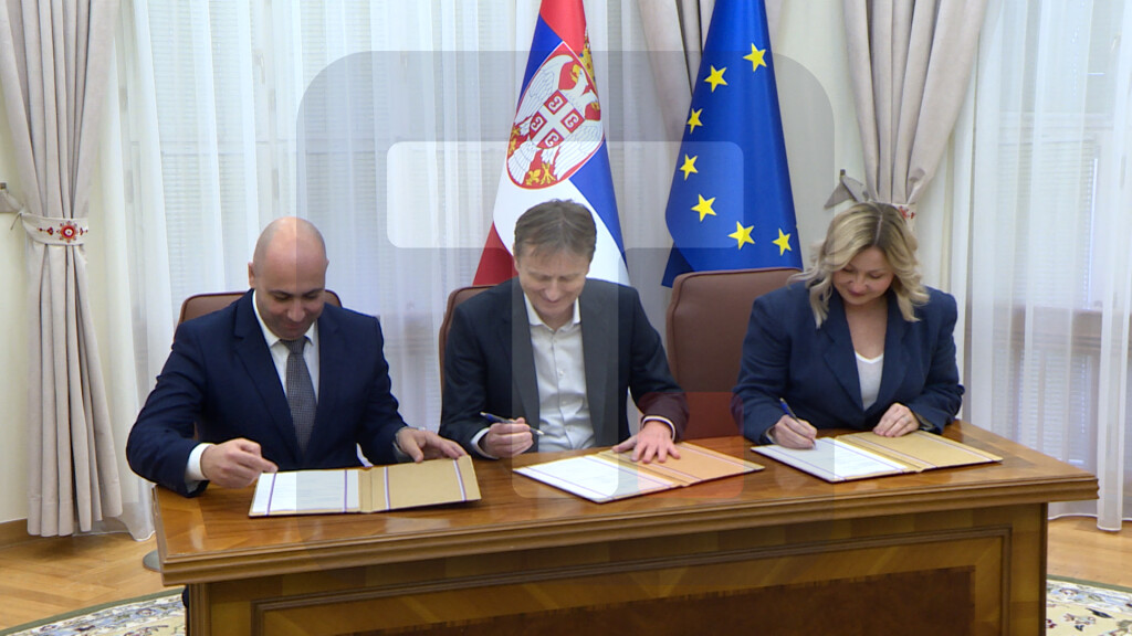 Glišić potpisao ugovor od 277 mln. din. za rekonstrukciju vodovoda u Lajkovcu