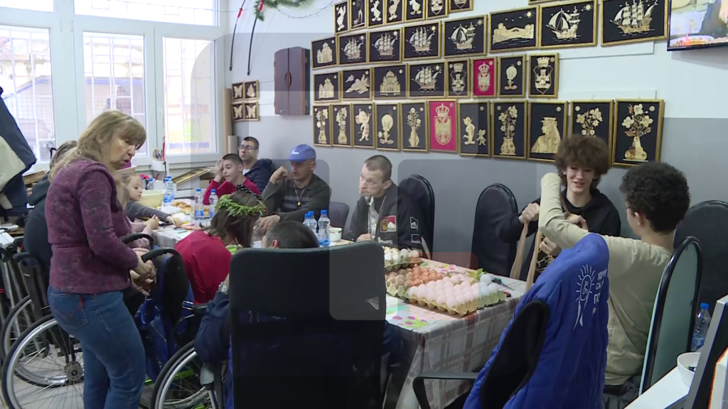 Udruženje osoba sa invaliditetom „Pobednik“ organizovalo tradicionalno oslikavanje vaskršnjih jaja