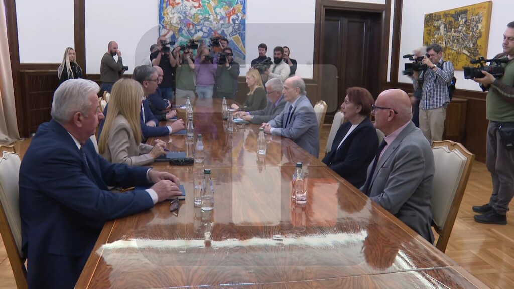 Konsultacije predsednika Vučića sa predstavnicima PUPS-a