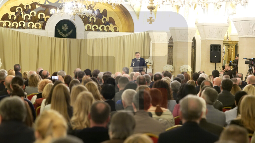 Milovanu Bojiću uručena Svetosavska povelja SPKD "Prosvjeta" u Hramu Sv.Save