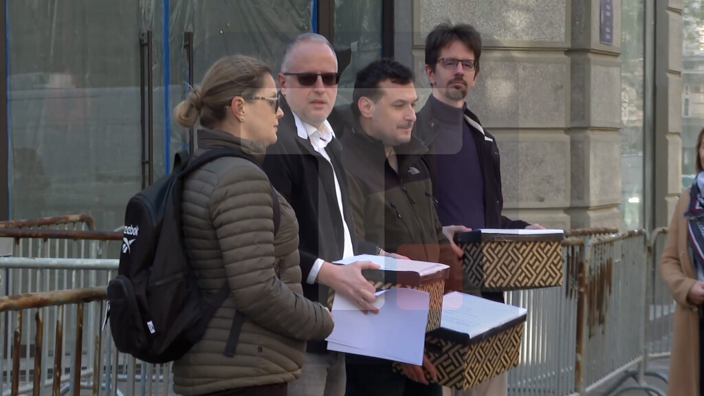 Nekoliko neformalnih akademskih mreža predalo inicijativu za vanredne izbore