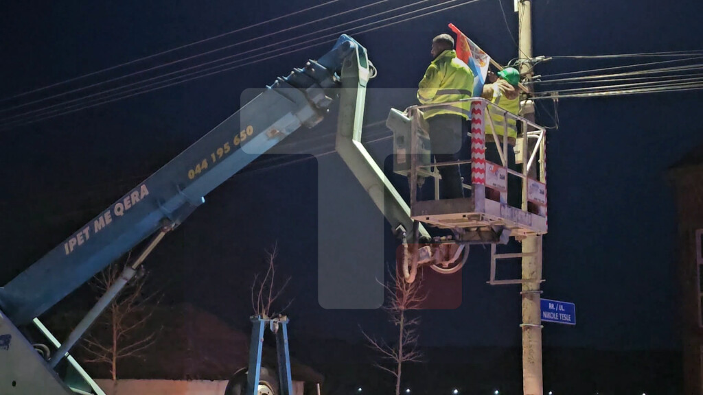 SL osudila uklanjanje srpskih zastava u Gračanici: Međunarodna zajednica da reaguje